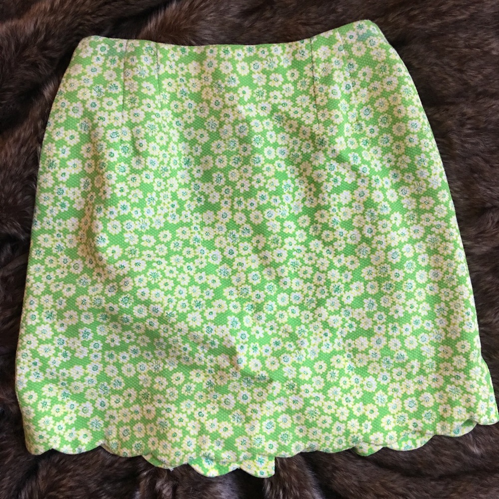 Lilly Pulitzer daisy scallop edge skirt